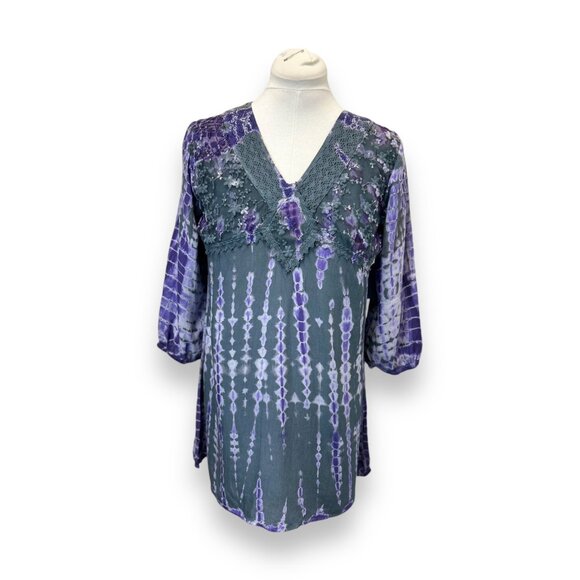 Studio West Women’s PL Tie-Dye V-Neck Top With Lace Detail Grey/Plum Boho Chic - Picture 2 of 11